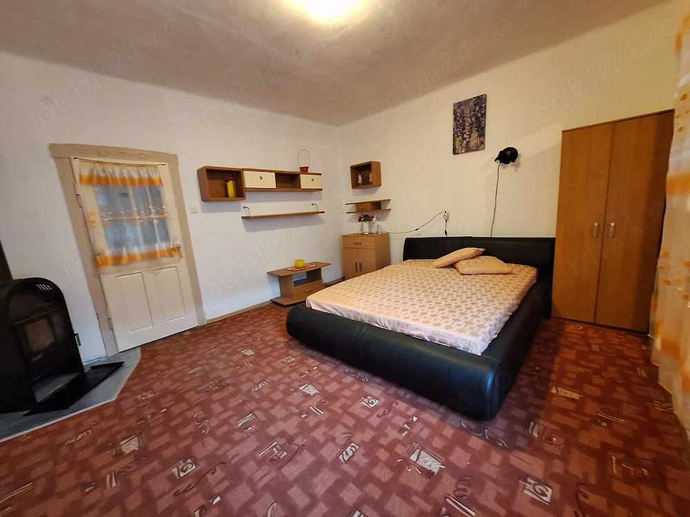Casă individuala 2 camere de închiriat, Arad, Zona Drăgășani | Singur în curte, Garaj, Pet-friendly