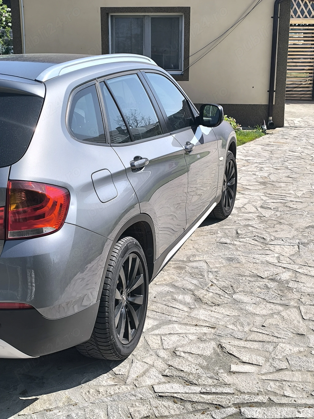 Vând BMW X1 2012