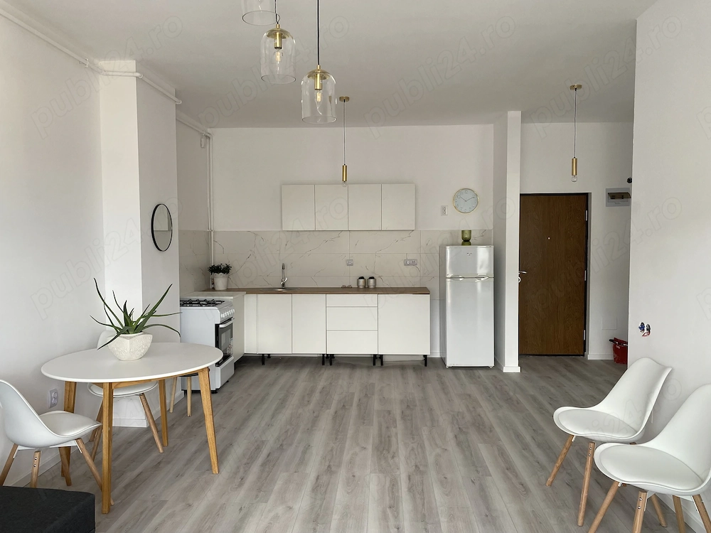 Prima inchiriere, 2 camere+parcare inclusa, PF   Floresti, Zona Eroilor