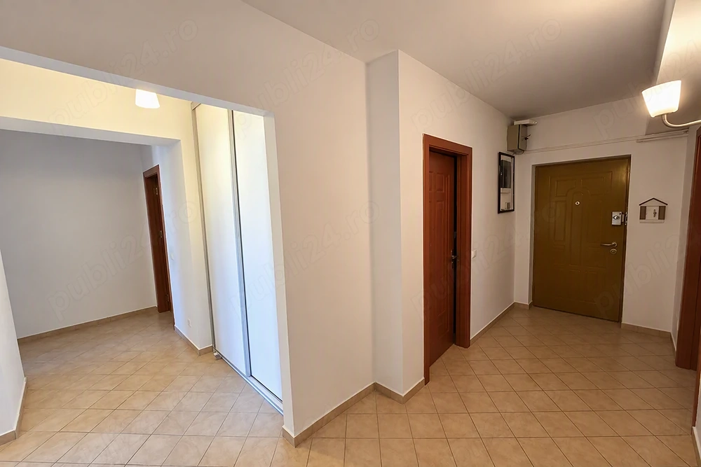 Apartament 4 camere Calea Calarasi Decebal
