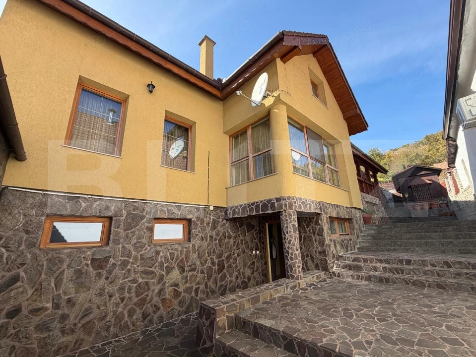 Casă de vânzare în Rupea | Proprietate premium în zona Cetății