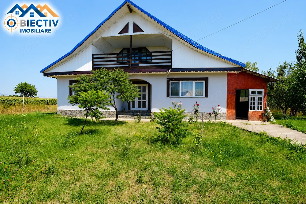 CASĂ cu teren 1300 mp SLOBOZIA langa orasul ROZNOV