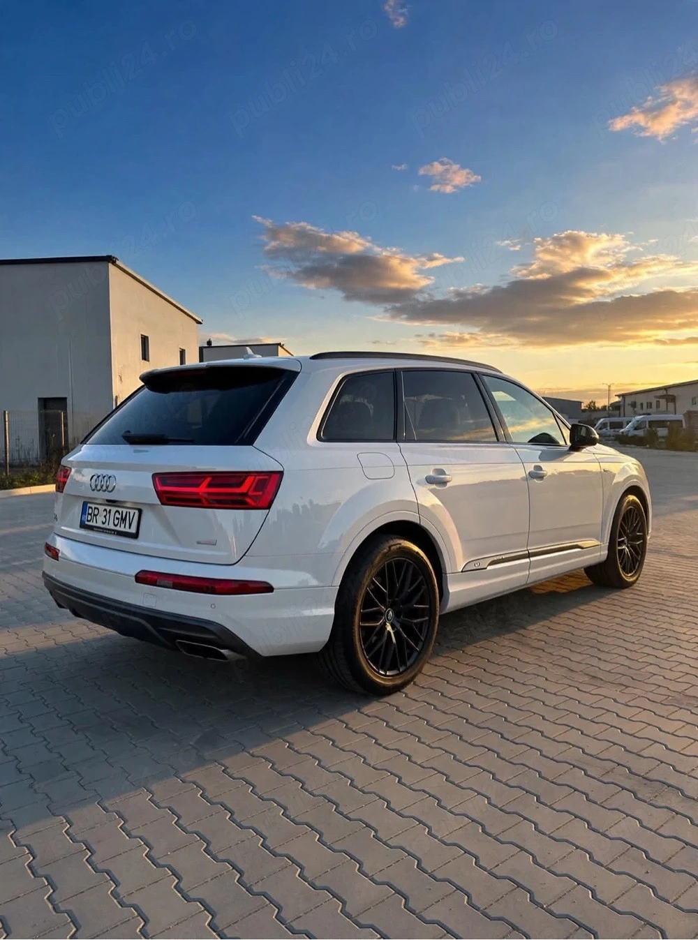  AUDI Q7 3.0 V6 TDI 272 CP - Quattro -pachet S line Blak Edition 