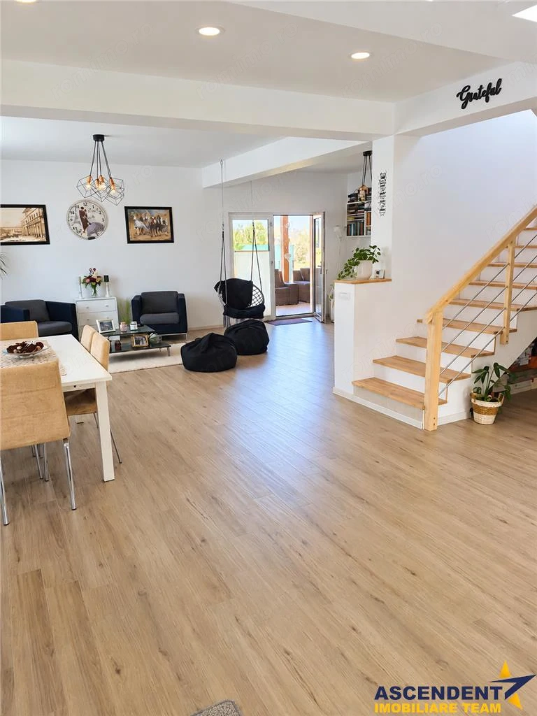 Casa pe 500mp teren, insorita, garaj, Bartolomeu, Brasov