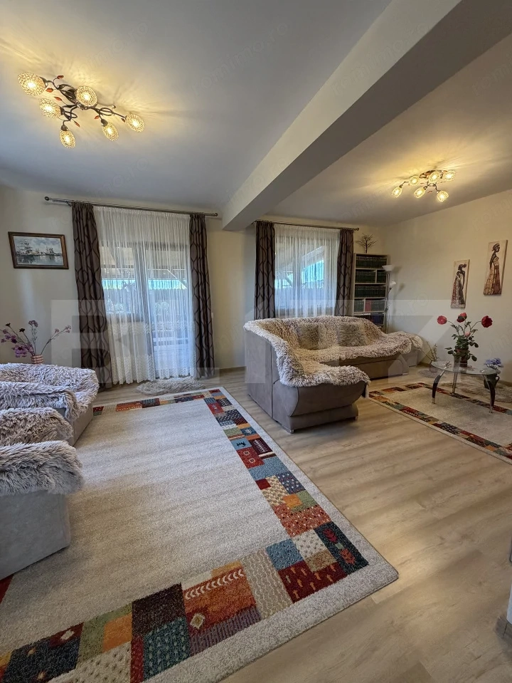 Duplex de vanzare, 125 mp, teren 300 mp, zona Sancraiu de Mures 