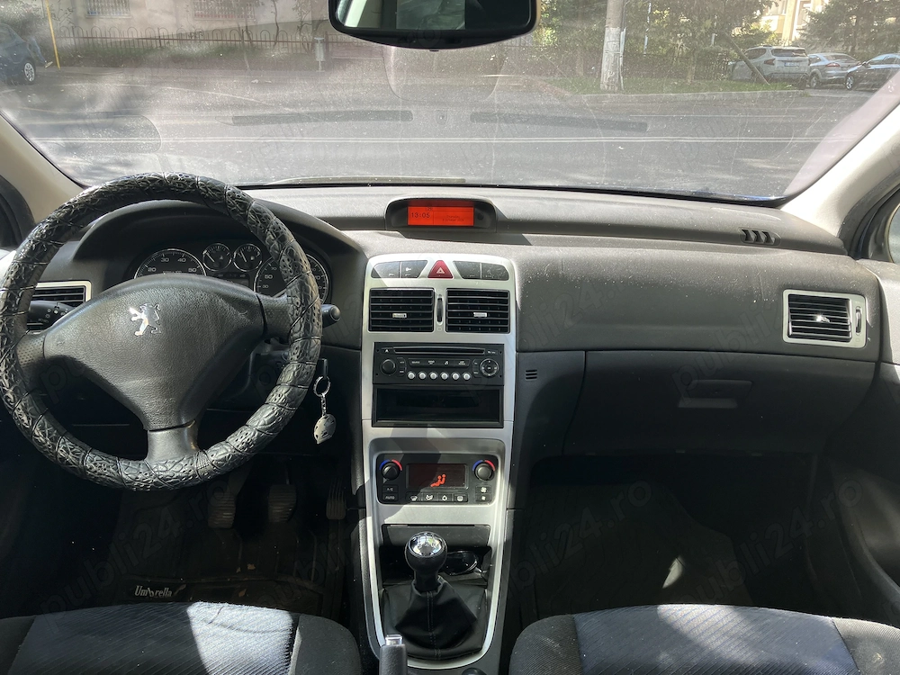 Peugeot 3 V, benzin , 2006, înmatriculat