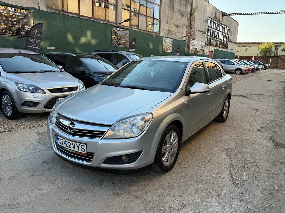 Opel Astra H Sedan 1.7 CDTI   110 CP   03.2011  Climatronic
