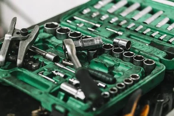Caut job electromecanic   mecanic 
