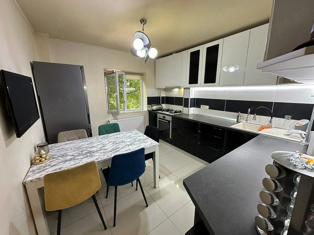 Inchriez apartament 2 camere Colentina, 55 MP, etaj 1, parcare, decomandat