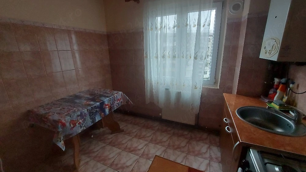 Inchiriez apartament 2 camere  zona Sagului