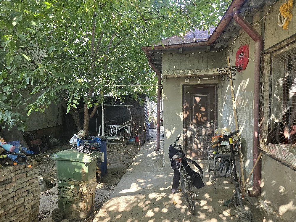 Teren cu casa Stadion