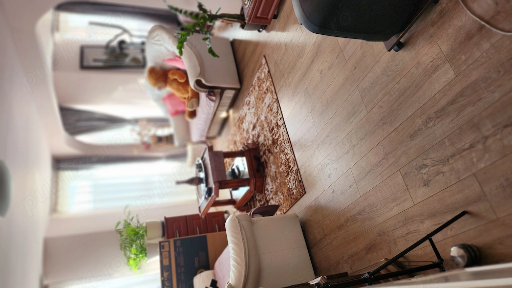 Inchiriez apartament 3 camere brasov - Brasov