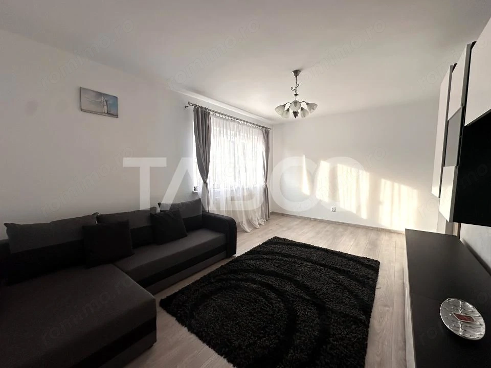 Apartament renovat de inchiriat 2 camere 2 balcoane Central Sibiu
