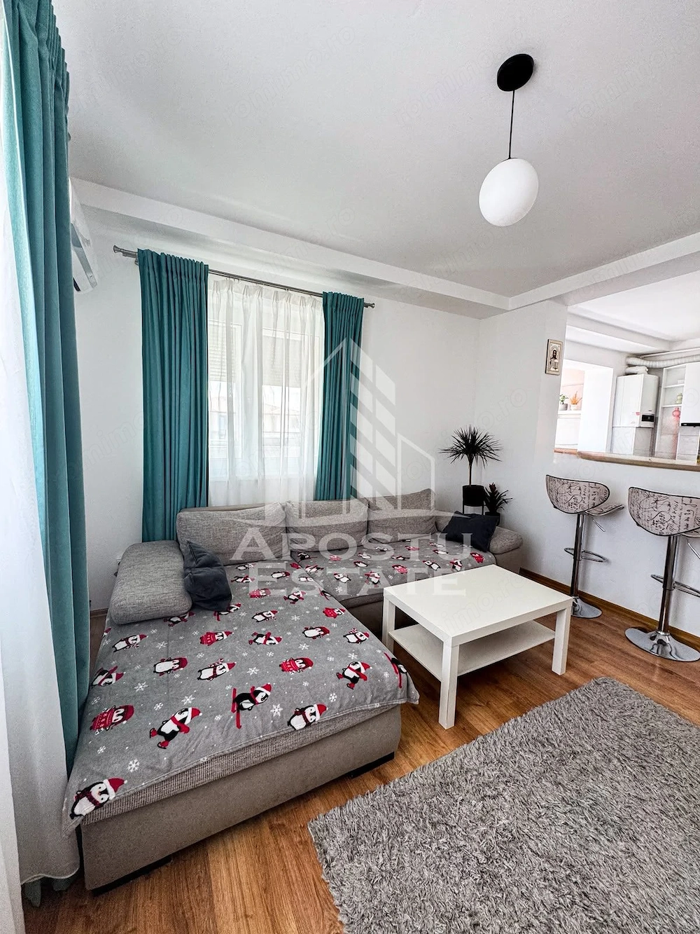 Apartament cu 2 camere de închiriat- centrala proprie, Giroc.