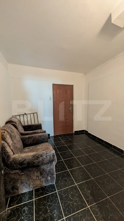 Apartament 4 camere decomandat, 2 băi, parter, zona Caraiman