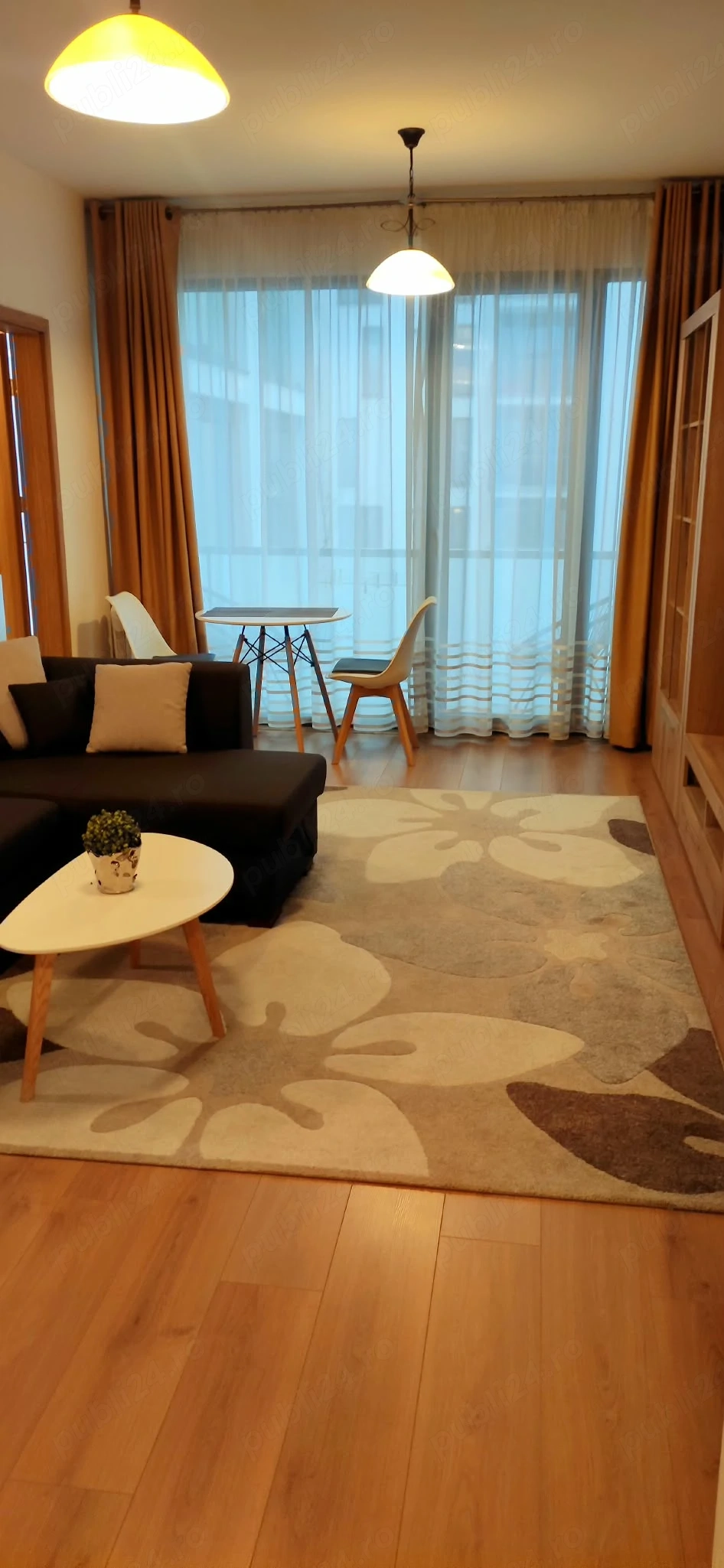 Inchiriez apartament cu o camera zona Iulius mall, Fsega