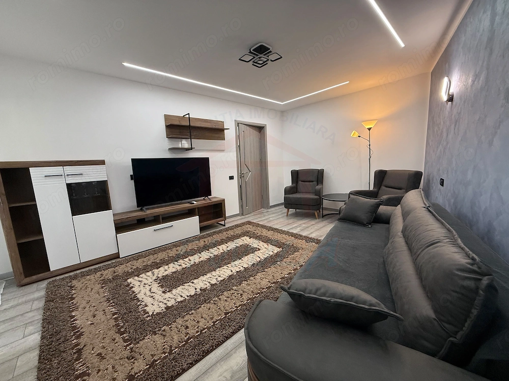 🔑  APARTAMENT 3 CAMERE, MICRO 13, 500 EURO/LUNA