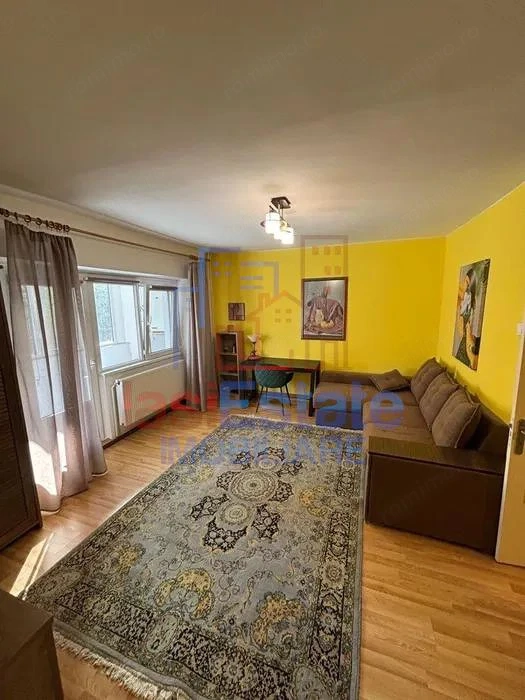 Apartament 1 Camera Gara - Carrefour Market