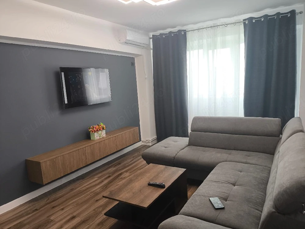 Închiriez apartament Mazepa 2 