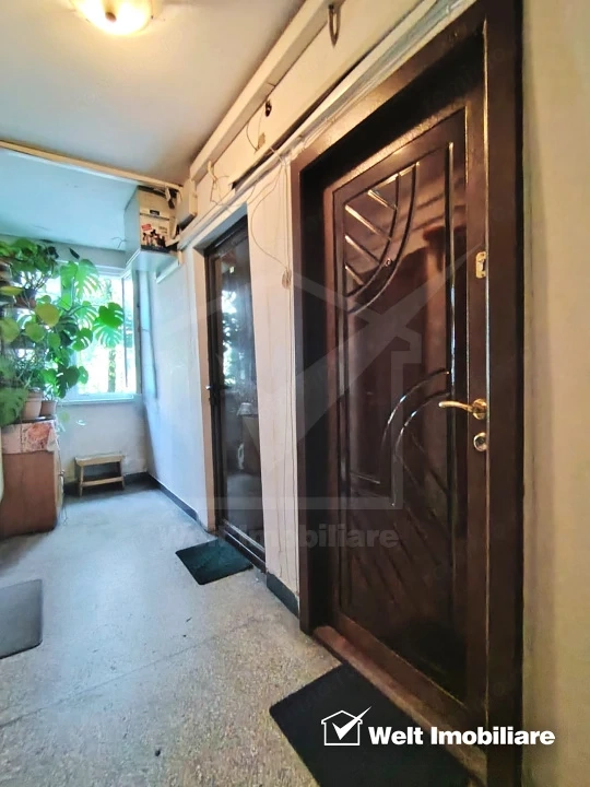 Garsoniera de vanzare in zona semicentrala