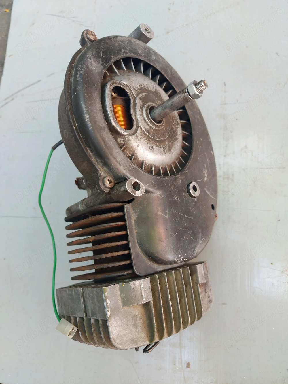 motor pt moped piaggio piagio  ciao bravo Si ,chiuloasa Polini  pt piese