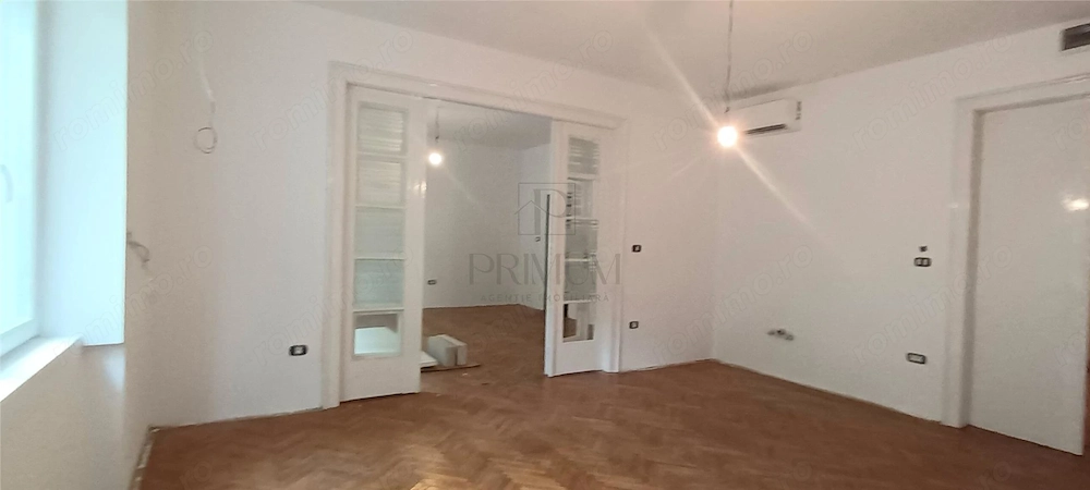Spatiu birouri 4 camere renovat - Central