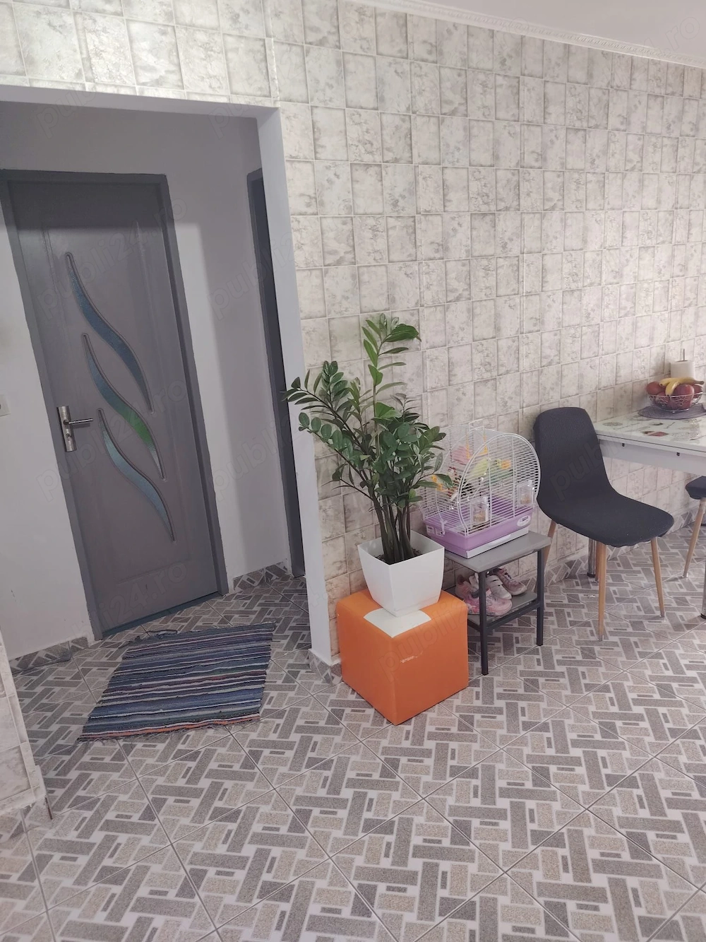 Apartament cu 2 camere, et 3,  zona Lipovei