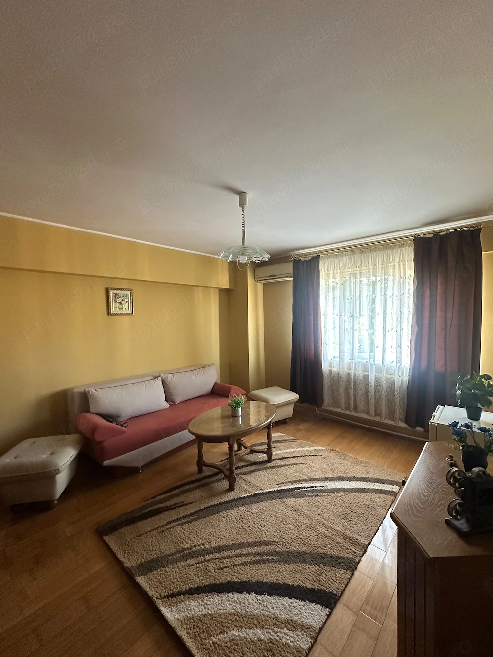 Inchiriez garsoniera vizavi de liceul Ana Aslan