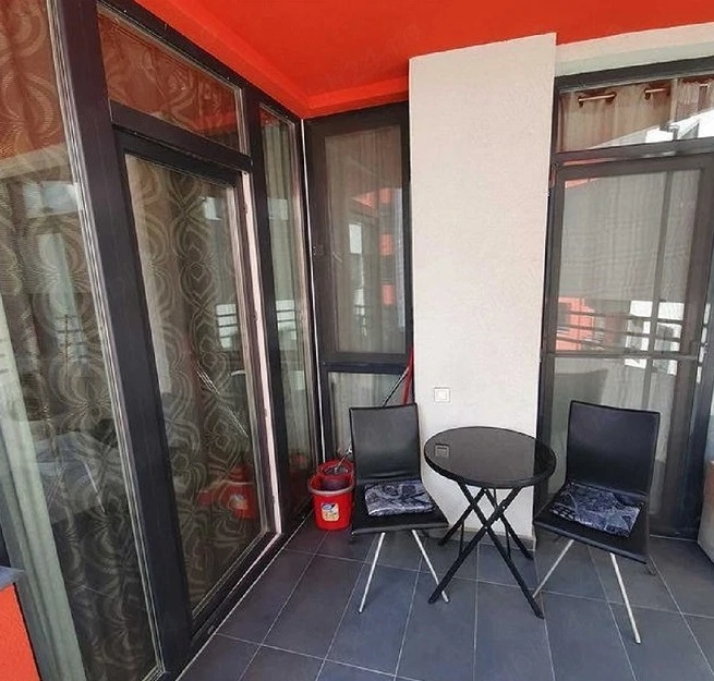  -ARAD-  ofer in chirie apartament cu 2 camere