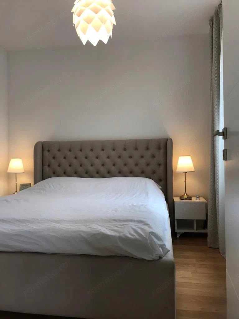 Apartament cu 3 camere de închiriat în Complex