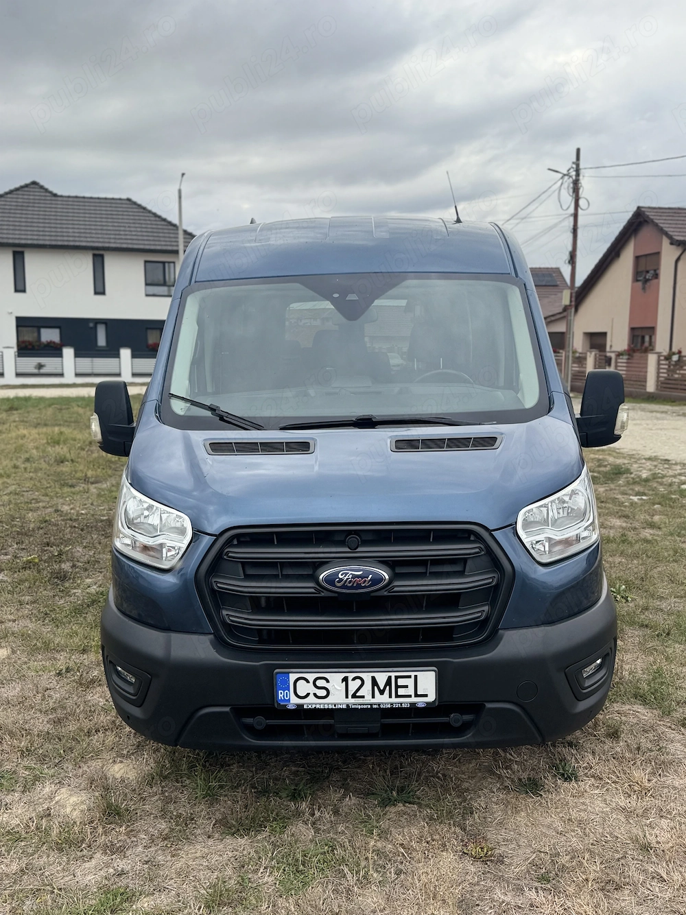 Vând Ford Tranzit 8+1, an 2023, 150 CP, 244550 km