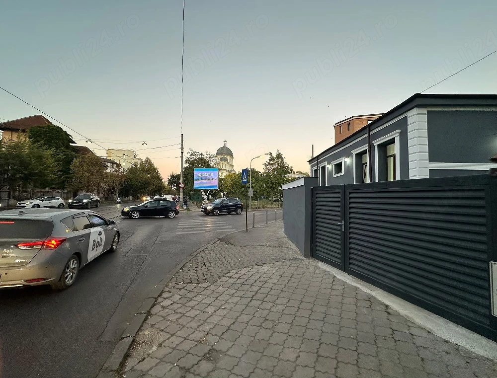 Închiriez casa stradal, Bvd Regina Maria nr 15
