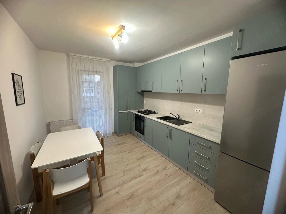 Inchiriez apartament 2 camere in Floresti cu parcare