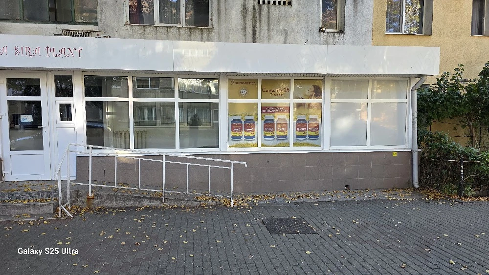 Ofer spre chirie Spatiu comercial 72 MP Anton Pann ,linga Bradu ,450 Euro   luna 