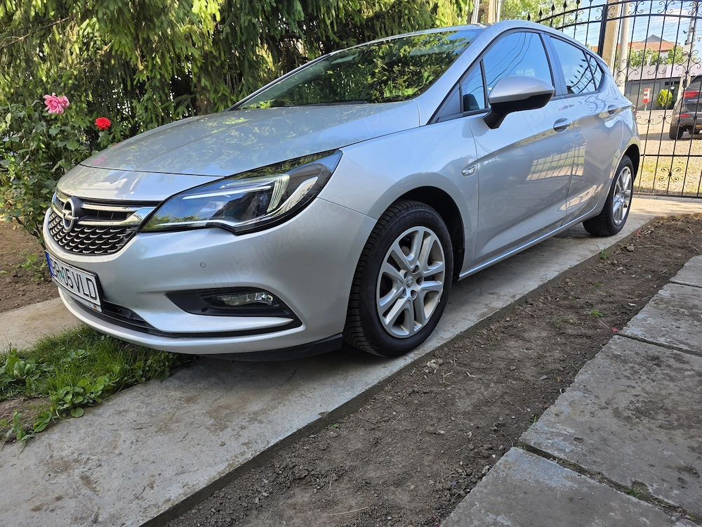 Opel Astra K 2018 1.6crdi 158000 km 8000  negociabil