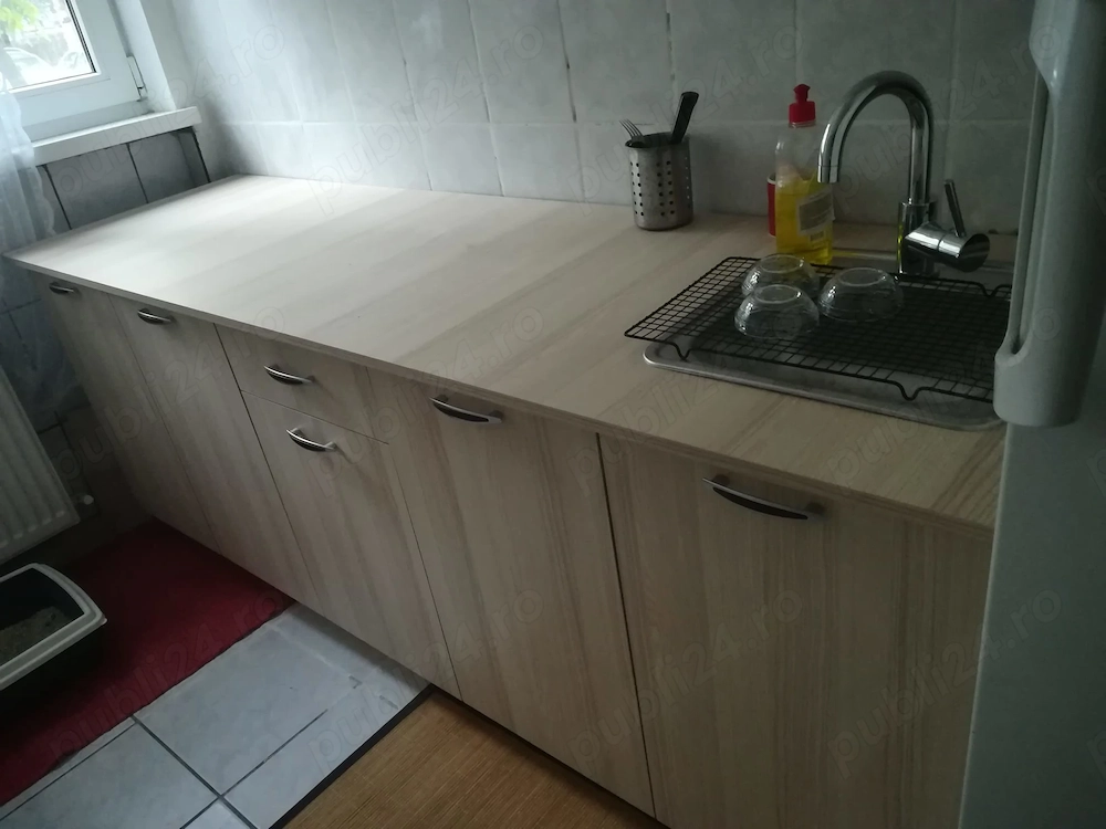 Inchiriez apartament cu 2 camere in Oradea