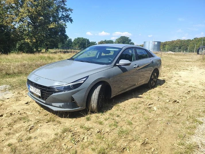 Hyundai Elantra 1.6 benzina, 66 000 km, primul proprietar     