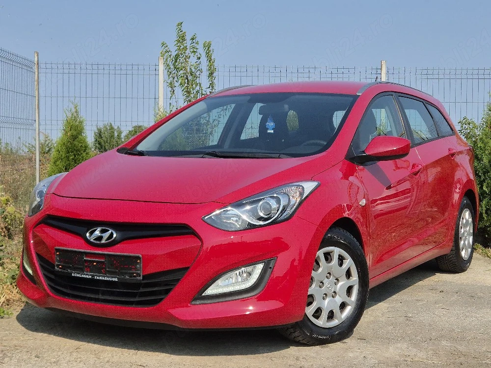 Hyundai i30 1.4 CRDi 200.000km 2014 CW Break Combi DRL Led AC Navigatie AndroidAuto CarPlay stare ex