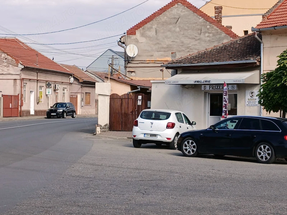 Ofertă Unică! Proprietate Premium Centrală cu Venit Pasiv Garantat și Spațiu Comercial   Lugoj