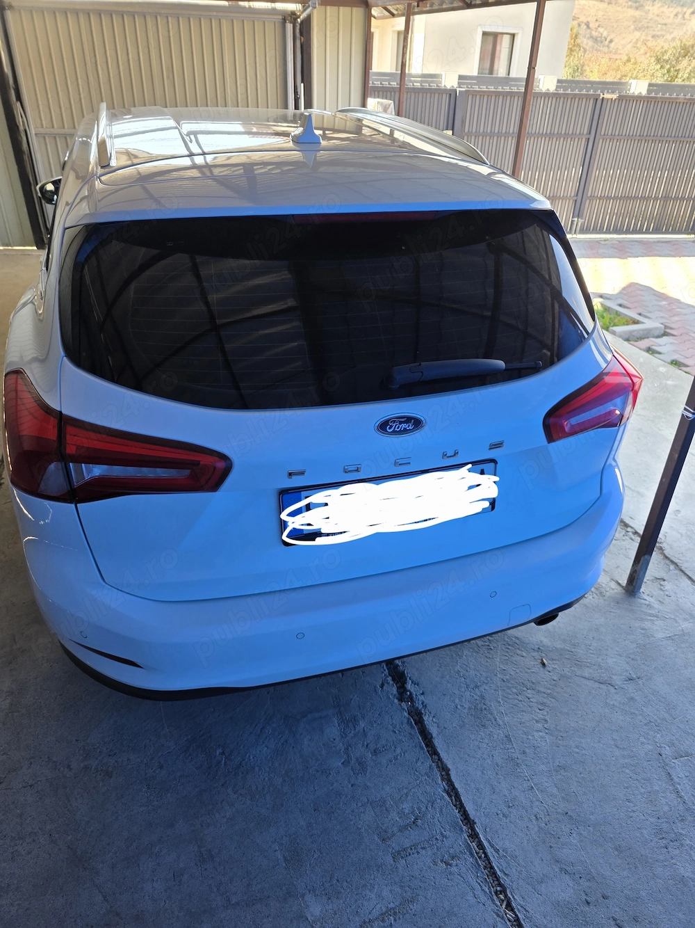Vând auto ford focus mk4 1,5 diesel 