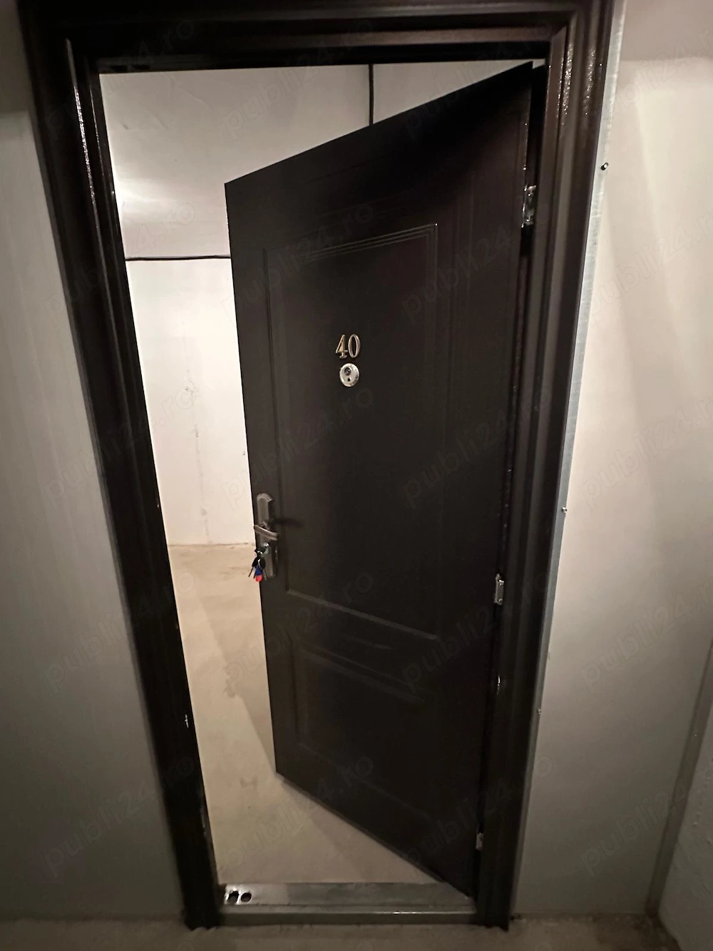 Inchiriez BOXA (spatiu depozitare), 11 mp, Sector 3, Complex Palladium Residence