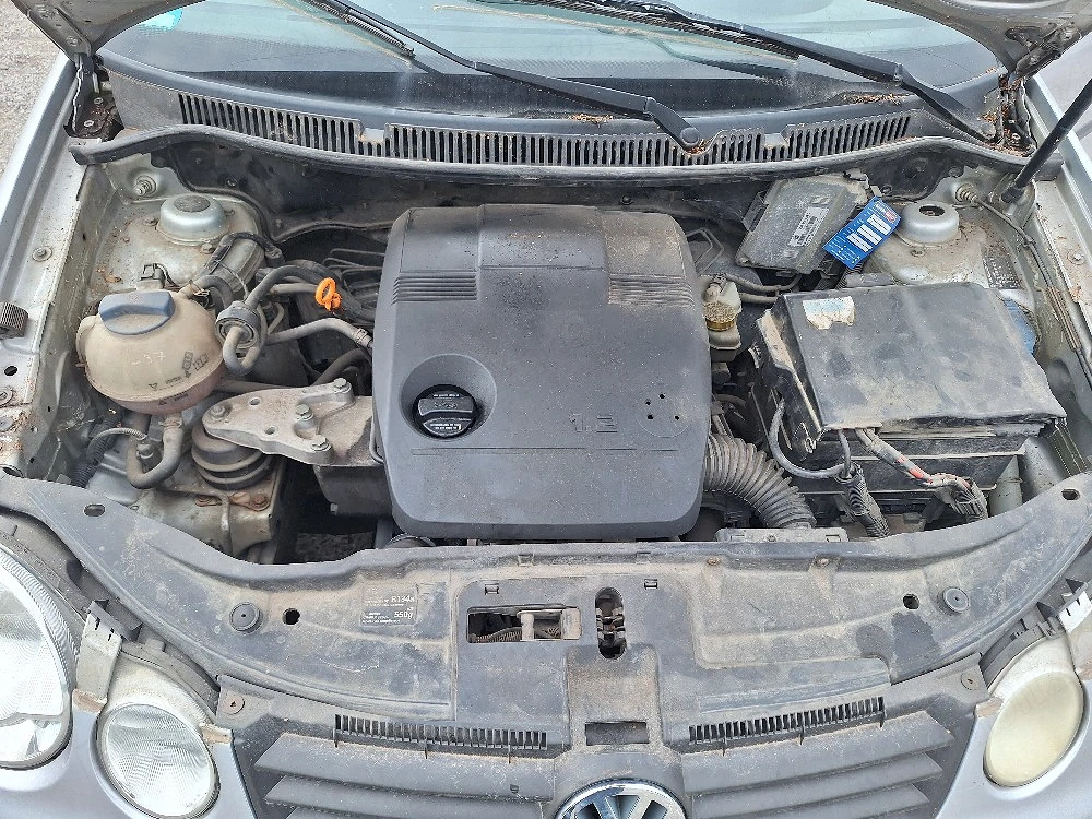 Dezmembrez vw polo 9N 