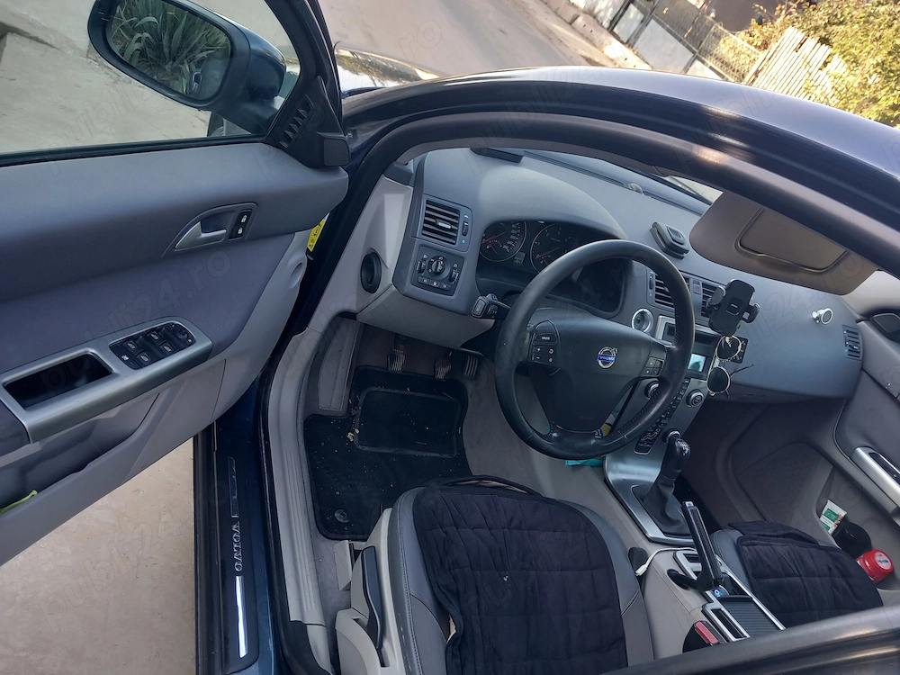 Vand volvo v50 an 2008 motor. 2.0.  136 cai