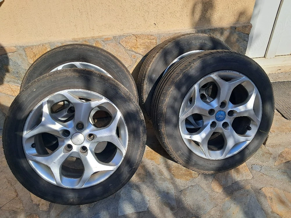 Vând jante Ford aliaj R16 cu anvelope de vară