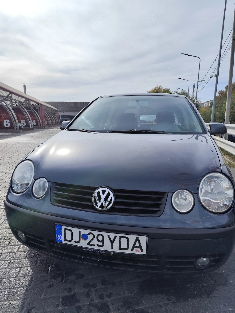 Polo 1 4 benzina an de fabricație 2004