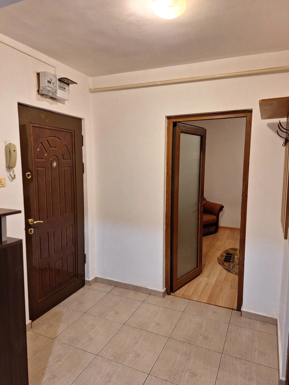 Închiriez apartament 2 camere 