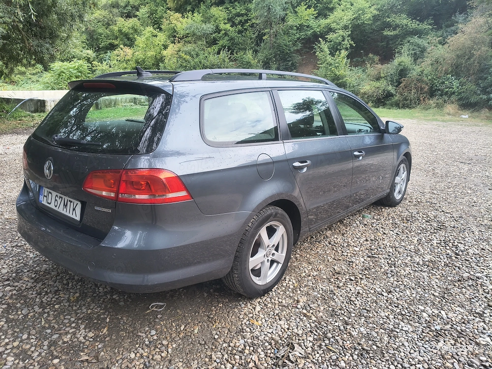 Vând Volkswagen Passsat B7, 1,6 TDI Bluemotion 