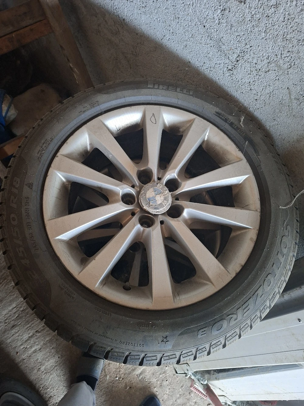 Ofer spre vanzare roți de Bmw anvelope Pirelli