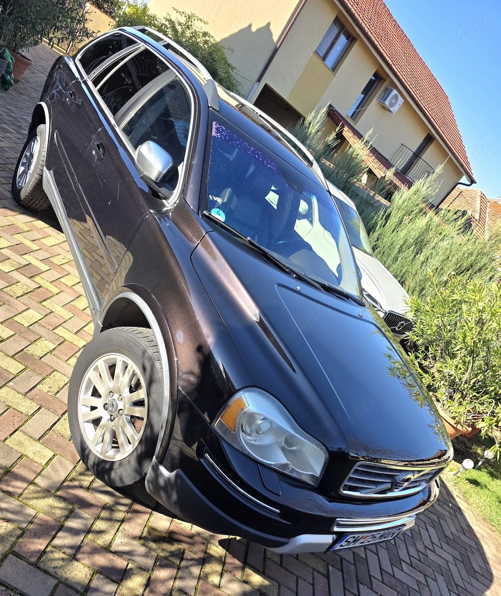 Urgent se vinde Volvo xc 90 model Elegance an 2011 cu 212590 km verificabil 