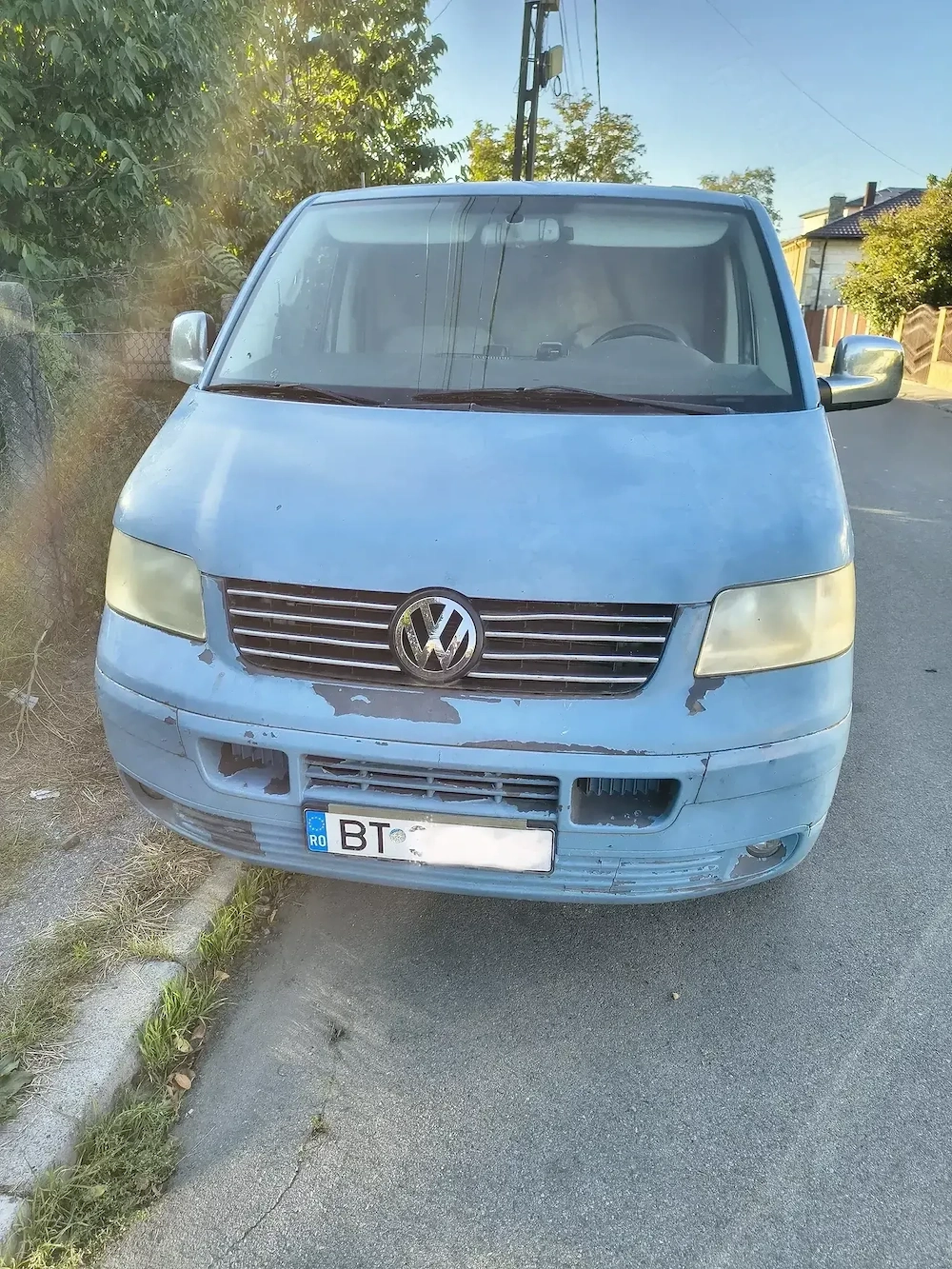 Vw t5 2.5 cm , 5 locuri mixt, lung, din 2008, culoasa și turbo defecte. N1 amenaj camperat